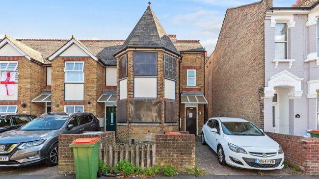 28 Wanlip Road, Plaistow, London, E13 8QP 10