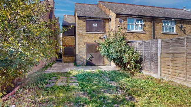 28 Wanlip Road, Plaistow, London, E13 8QP 10