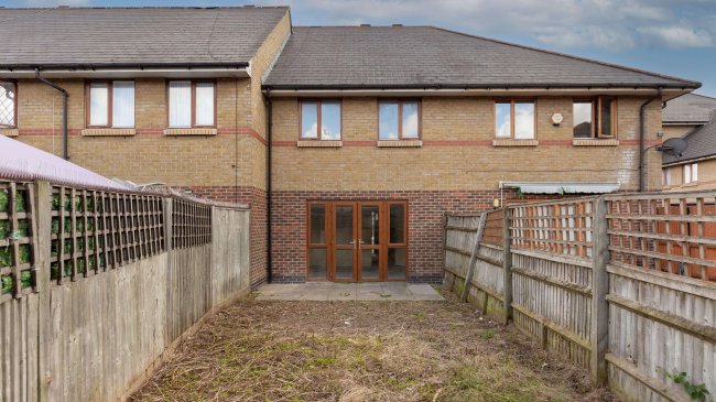 41 Arnett Square, Chingford, London E4 8YY 10