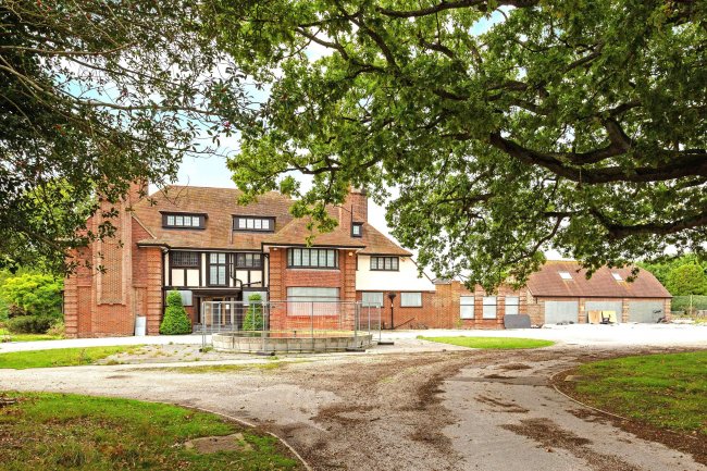 Davali House, Crow Lane, Tendring, Essex, CO16 9AP 6