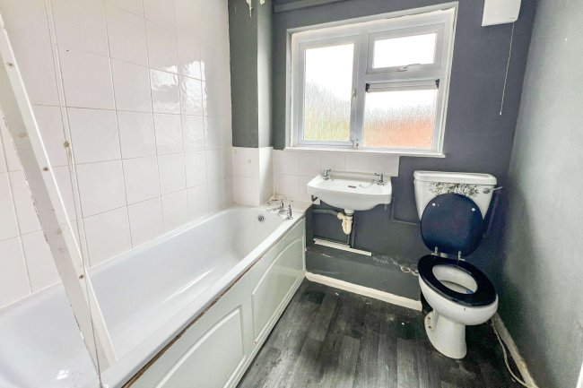 36 Woodroffe Square, Calne, Wiltshire, SN11 8PW 8