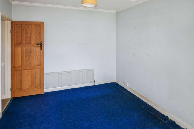 27 Sunstar Lane, Polegate, East Sussex BN26 5HS 10