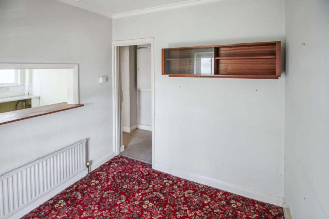 27 Sunstar Lane, Polegate, East Sussex BN26 5HS 10