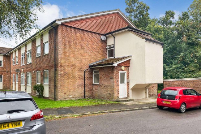101 Waiblingen Way, Devizes, Wiltshire SN10 2BW 2
