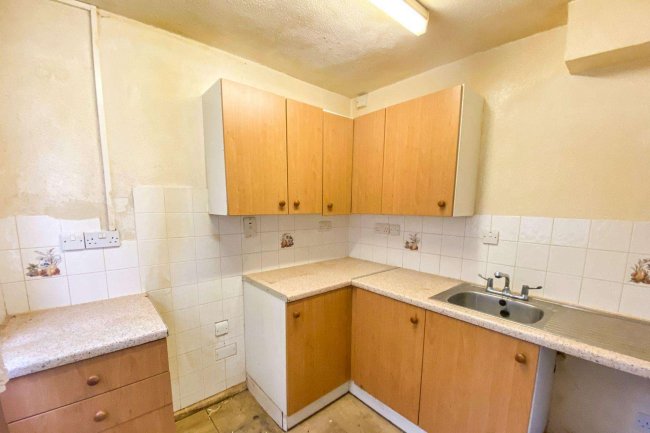 101 Waiblingen Way, Devizes, Wiltshire SN10 2BW 2