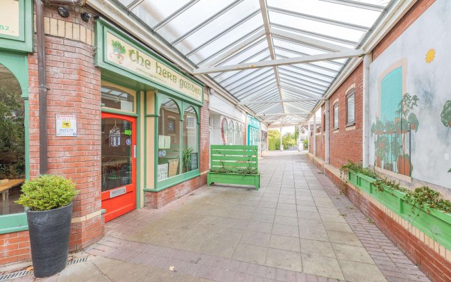The Spa Centre, Llandrindod Wells, Wales LD1 5BB 8