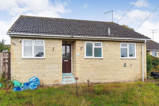 1 Kembles Close, Malmesbury, Wiltshire, SN16 9NU 2