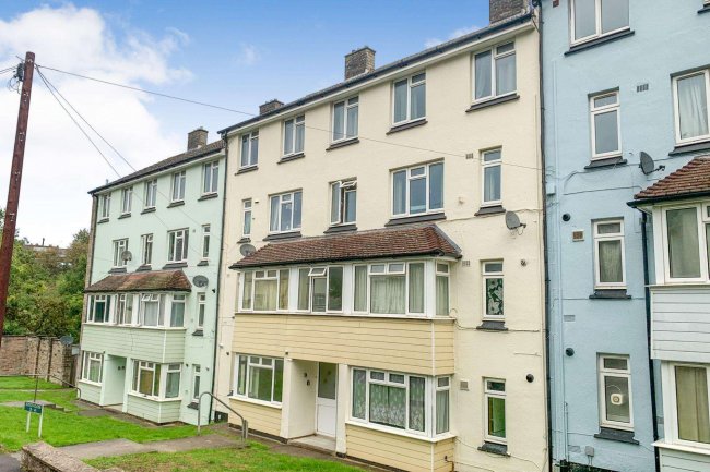 34 Austin Close, Frome, Somerset BA11 5AY 1