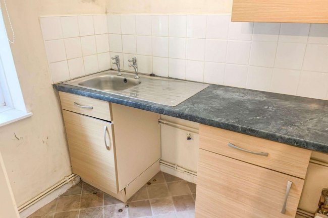 34 Austin Close, Frome, Somerset BA11 5AY 1