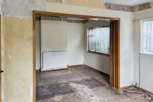 37 Stuart Road, Southend-on-sea, Essex, SS2 5JS 6