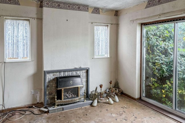 37 Stuart Road, Southend-on-sea, Essex, SS2 5JS 6