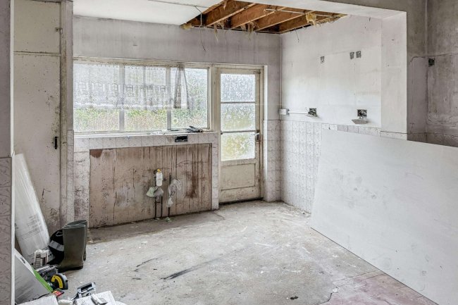 37 Stuart Road, Southend-on-sea, Essex, SS2 5JS 6