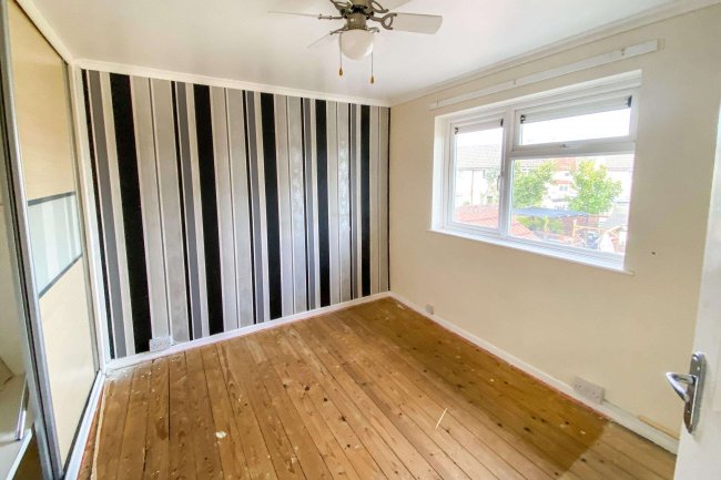 20 Manor Road, Chippenham, Wiltshire, SN14 0LH 10