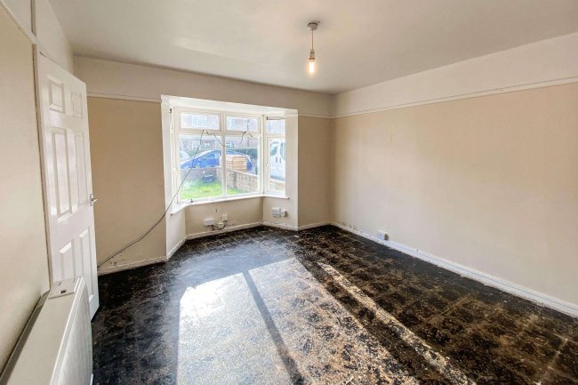 20 Manor Road, Chippenham, Wiltshire, SN14 0LH 10