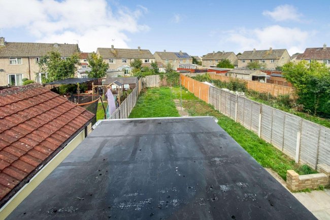 20 Manor Road, Chippenham, Wiltshire, SN14 0LH 10