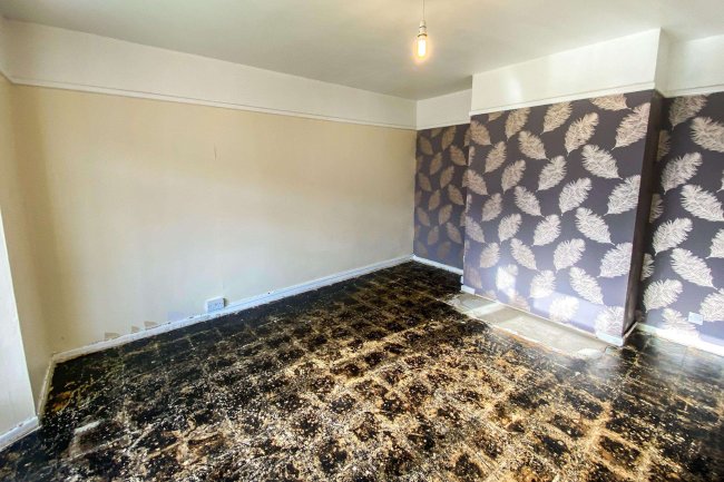 20 Manor Road, Chippenham, Wiltshire, SN14 0LH 10