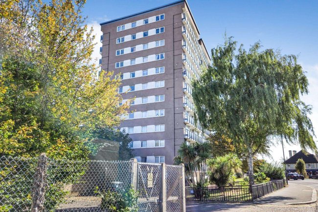 Flat 102 Walmer House, Bury Street, London N9 9LH 9