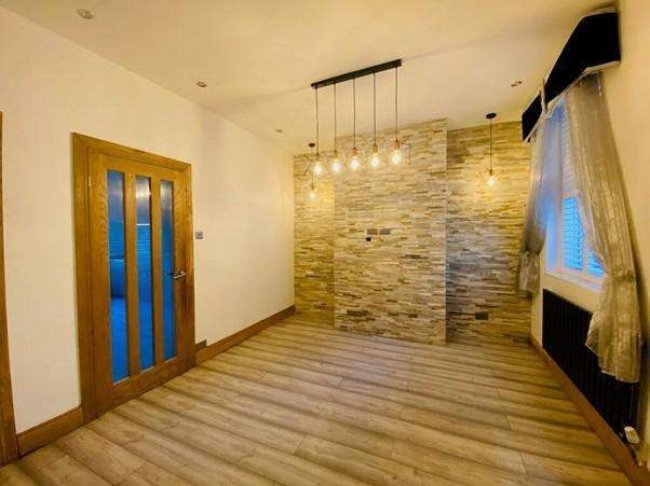 131 Burnham Gate, Burnley, BB11 4SE 9