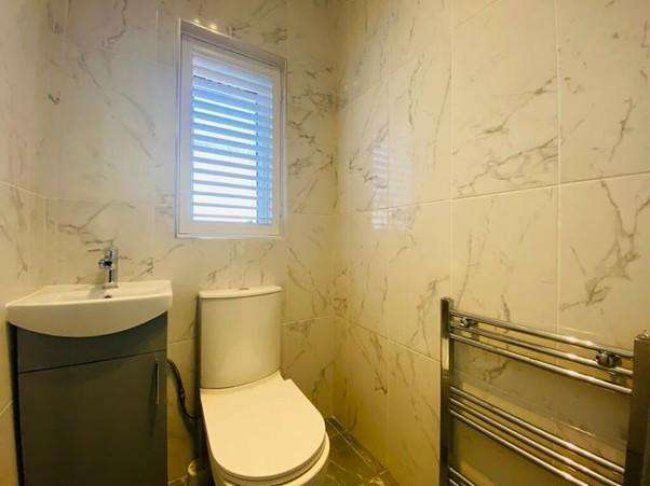 131 Burnham Gate, Burnley, BB11 4SE 9