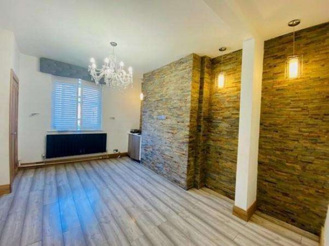 131 Burnham Gate, Burnley, BB11 4SE 9