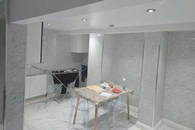 2 Duke Street, Keighley, BD20 6AB 10