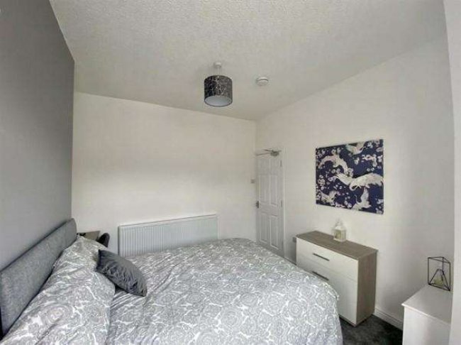 87 Victoria Road, Keighley, BD21 1JF 2