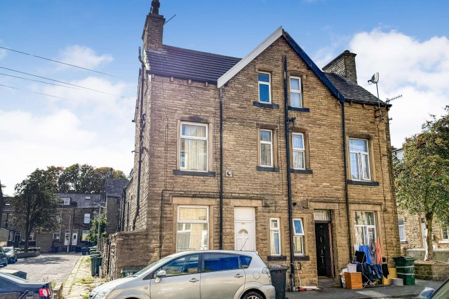 87 Victoria Road, Keighley, BD21 1JF 2