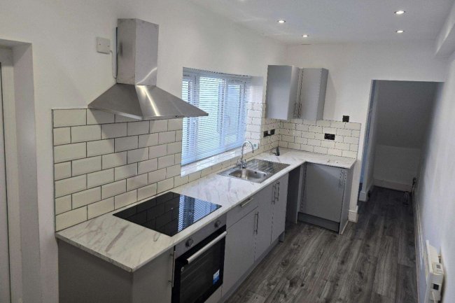 9 King Street, Middlesborough, TS6 6JX 8