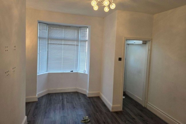 9 King Street, Middlesborough, TS6 6JX 8