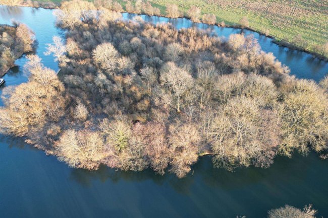 Hallsmead Ait, Shiplake, Henley on Thames, Berkshire, RG9 4BW 5