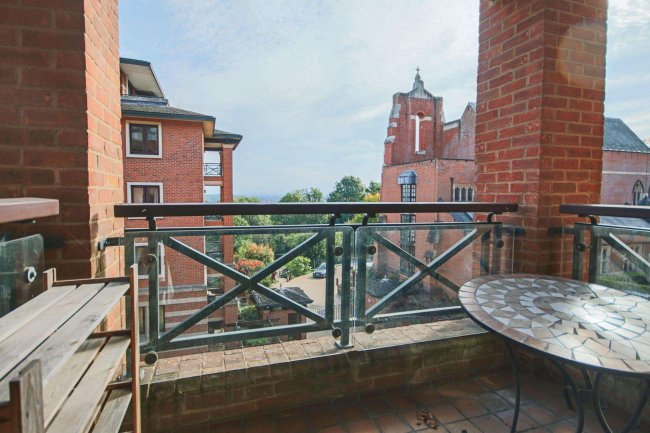 52 Chasewood Park, Harrow on the Hill Harrow HA1 3YR 9