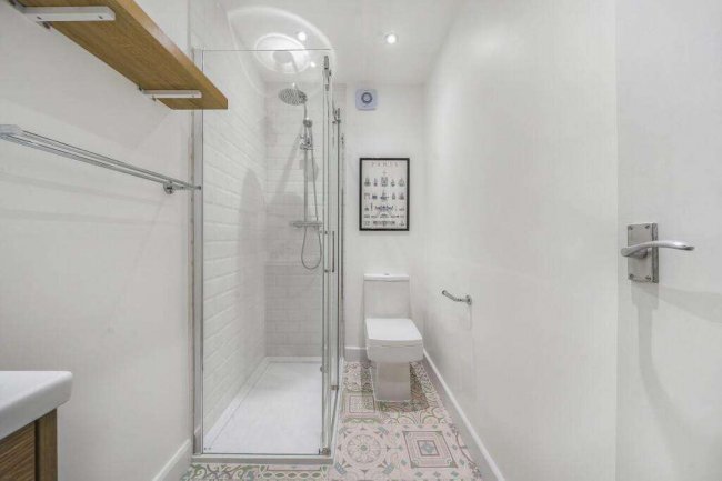 Flat B, 102 Breakspears Road, London SE4 1UD 1