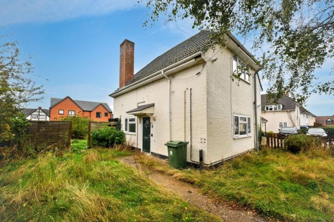 42 Horslow Street, Potton, Sandy Beds SG19 2NX 8