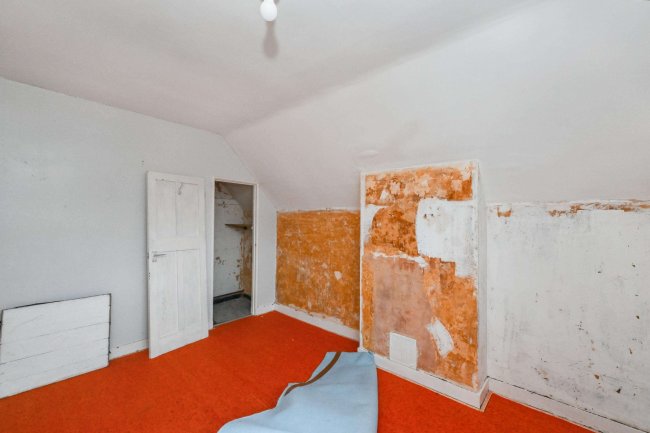 42 Horslow Street, Potton, Sandy Beds SG19 2NX 8