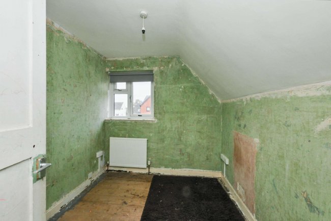 42 Horslow Street, Potton, Sandy Beds SG19 2NX 8