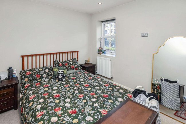 Flat 4, 68 Boston Road, Hanwell, London, W7 2ET 1