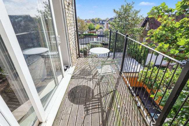 Flat 5, 68 Boston Road, Hanwell, London, W7 2ET 2