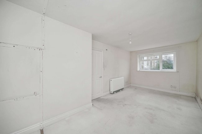 Flat A, 30 Windlesham Gardens, Brighton, East Sussex, BN1 3AJ 6