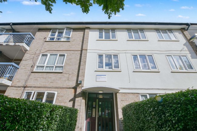 Flat 65, George Downing Estate, Cazenove Road, Stoke Newington, N16 6BE 2