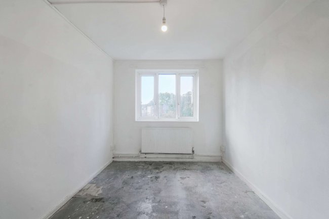 Flat 65, George Downing Estate, Cazenove Road, Stoke Newington, N16 6BE 2