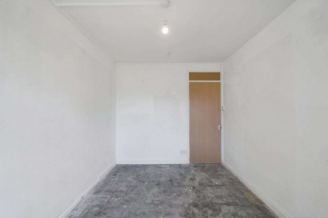 Flat 65, George Downing Estate, Cazenove Road, Stoke Newington, N16 6BE 2