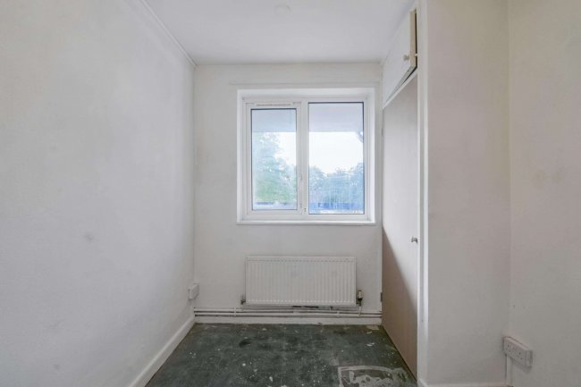 Flat 65, George Downing Estate, Cazenove Road, Stoke Newington, N16 6BE 2