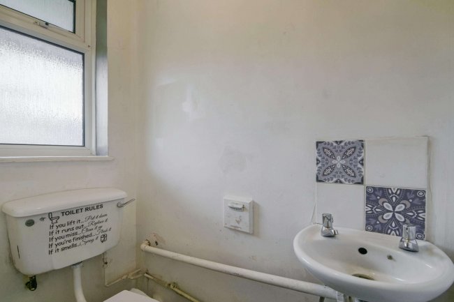 Flat 65, George Downing Estate, Cazenove Road, Stoke Newington, N16 6BE 2