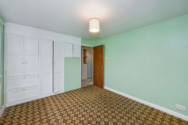 23 Rowan Crescent, Biggleswade SG18 0PQ 9