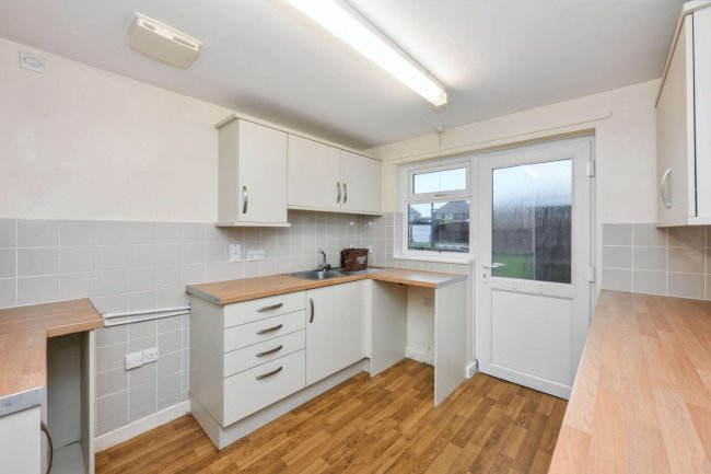 23 Rowan Crescent, Biggleswade SG18 0PQ 9