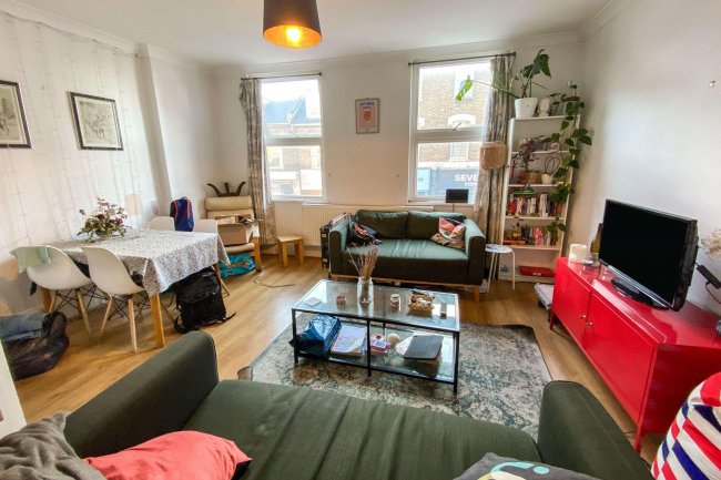2B Chestnut Grove, Balham, London SW12 8JD 3
