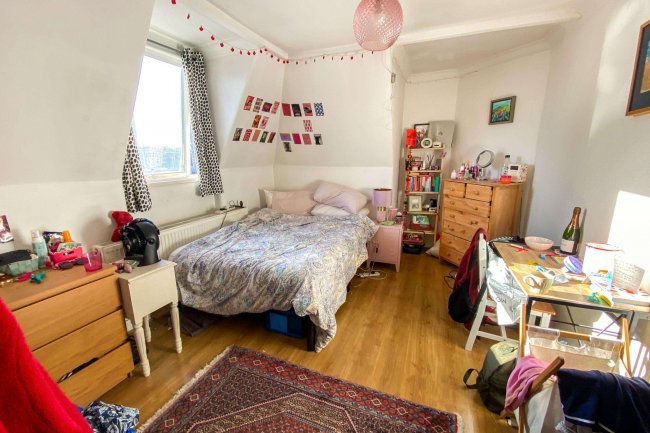 2B Chestnut Grove, Balham, London SW12 8JD 3