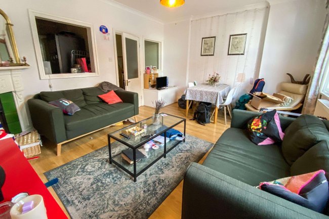 2B Chestnut Grove, Balham, London SW12 8JD 3