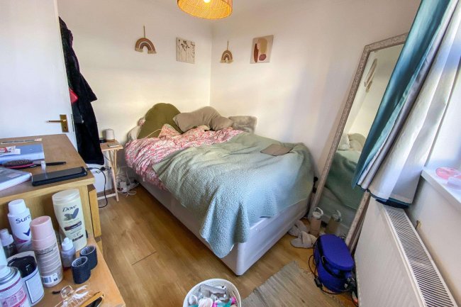 2B Chestnut Grove, Balham, London SW12 8JD 3