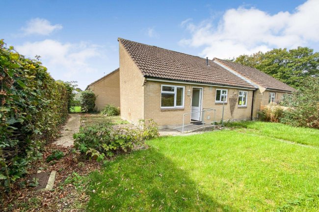 22 The Glebe, Calne, Wiltshire, SN11 8HB 3